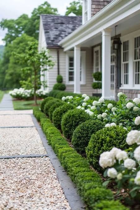 EDGING DETAILS